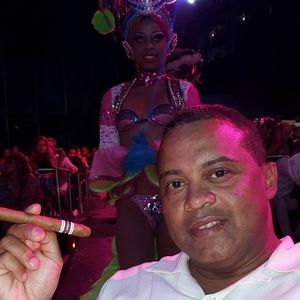 Meet your Posher, Ray